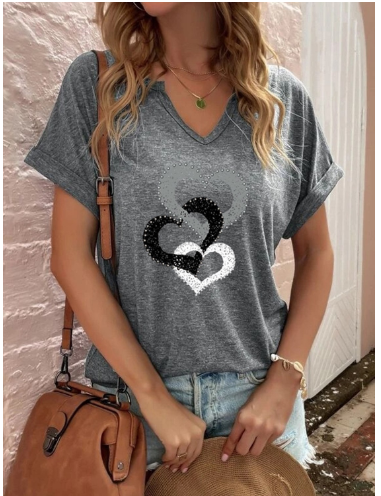 Women's Love Graphic V-Neck Shirt